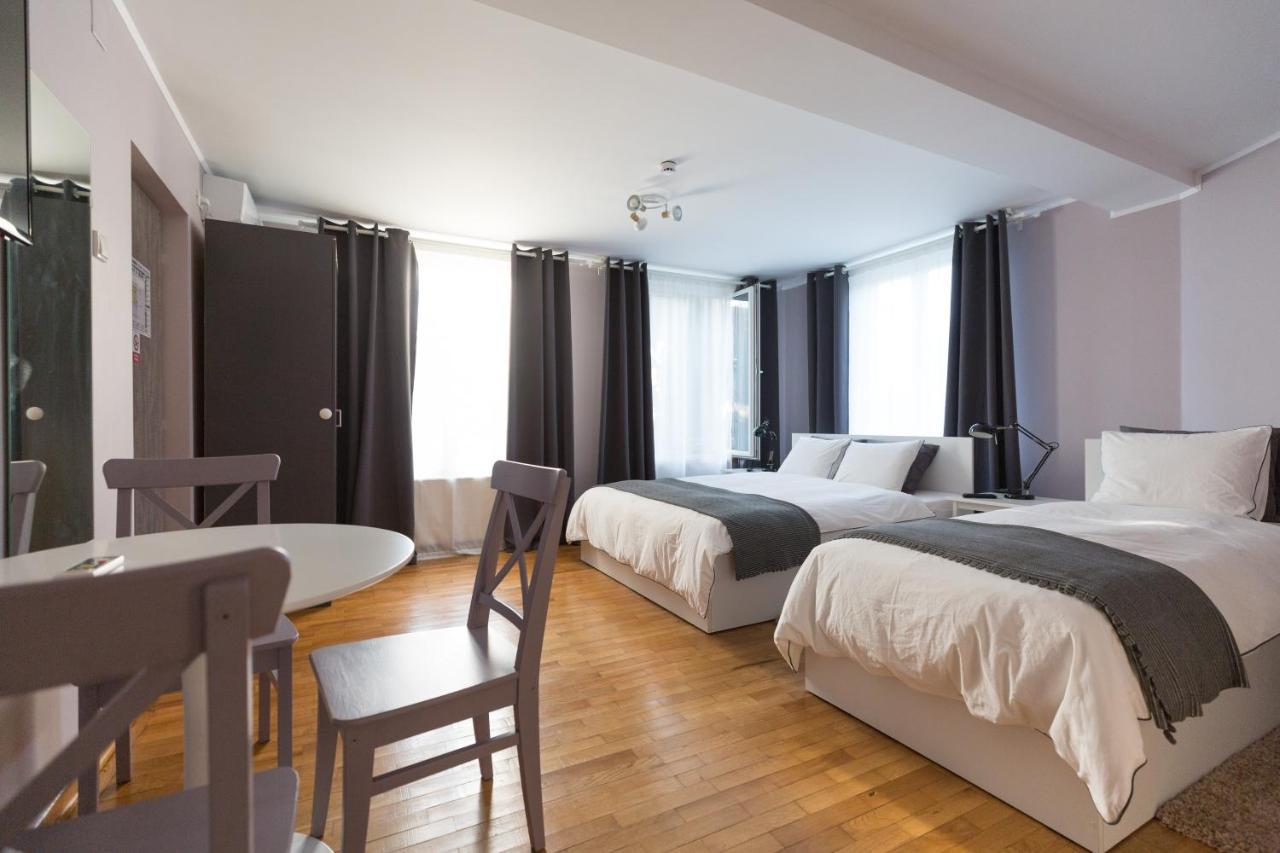 Casa Ris Hotel Targu Jiu Ngoại thất bức ảnh