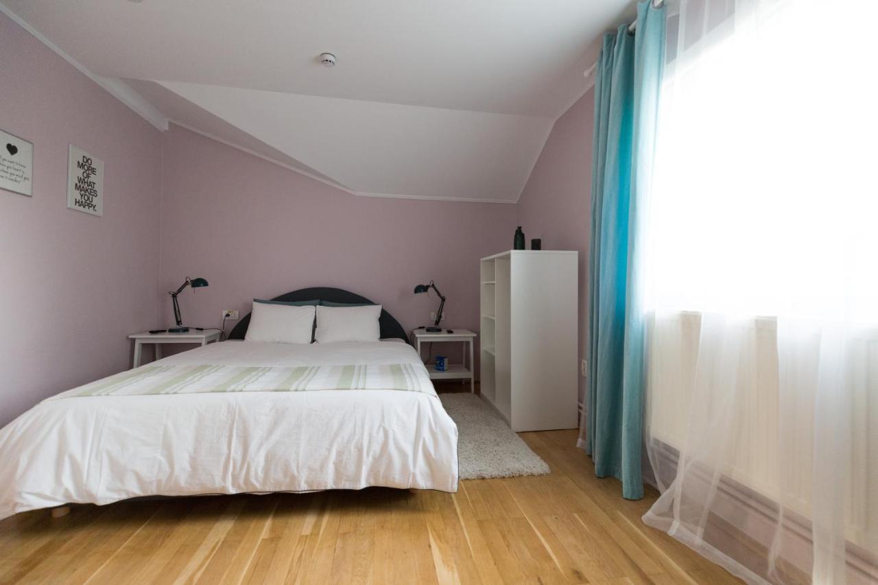 Casa Ris Hotel Targu Jiu Ngoại thất bức ảnh